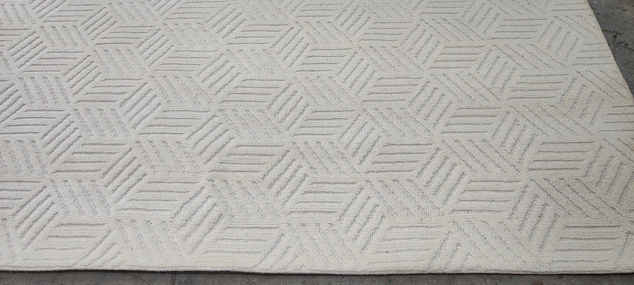 Lexington 8.3x9.9 Hand-Knotted Ivory Cut Pile | Banana Manor Rug Factory Outlet