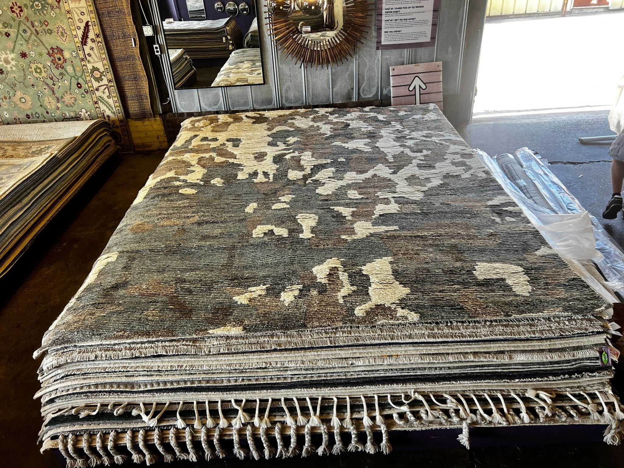 Louis 9.3x12 Hand-Knotted Grey Cut Pile | Banana Manor Rug Factory Outlet