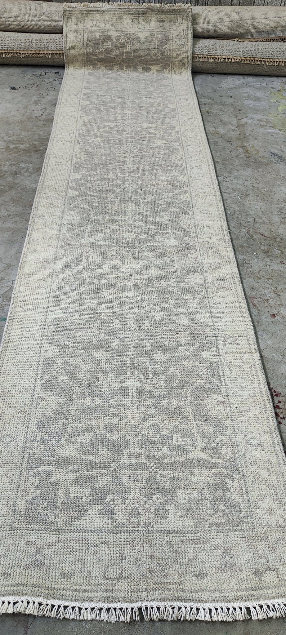 Luana 2.6x10 Hand Knotted Grey & Silver Turkish Oushak | Banana Manor Rug Factory Outlet