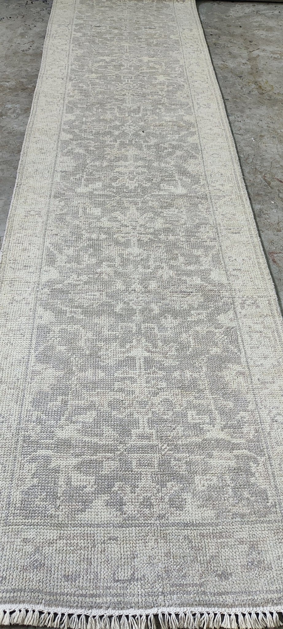 Luana 2.6x10 Hand Knotted Grey & Silver Turkish Oushak | Banana Manor Rug Factory Outlet