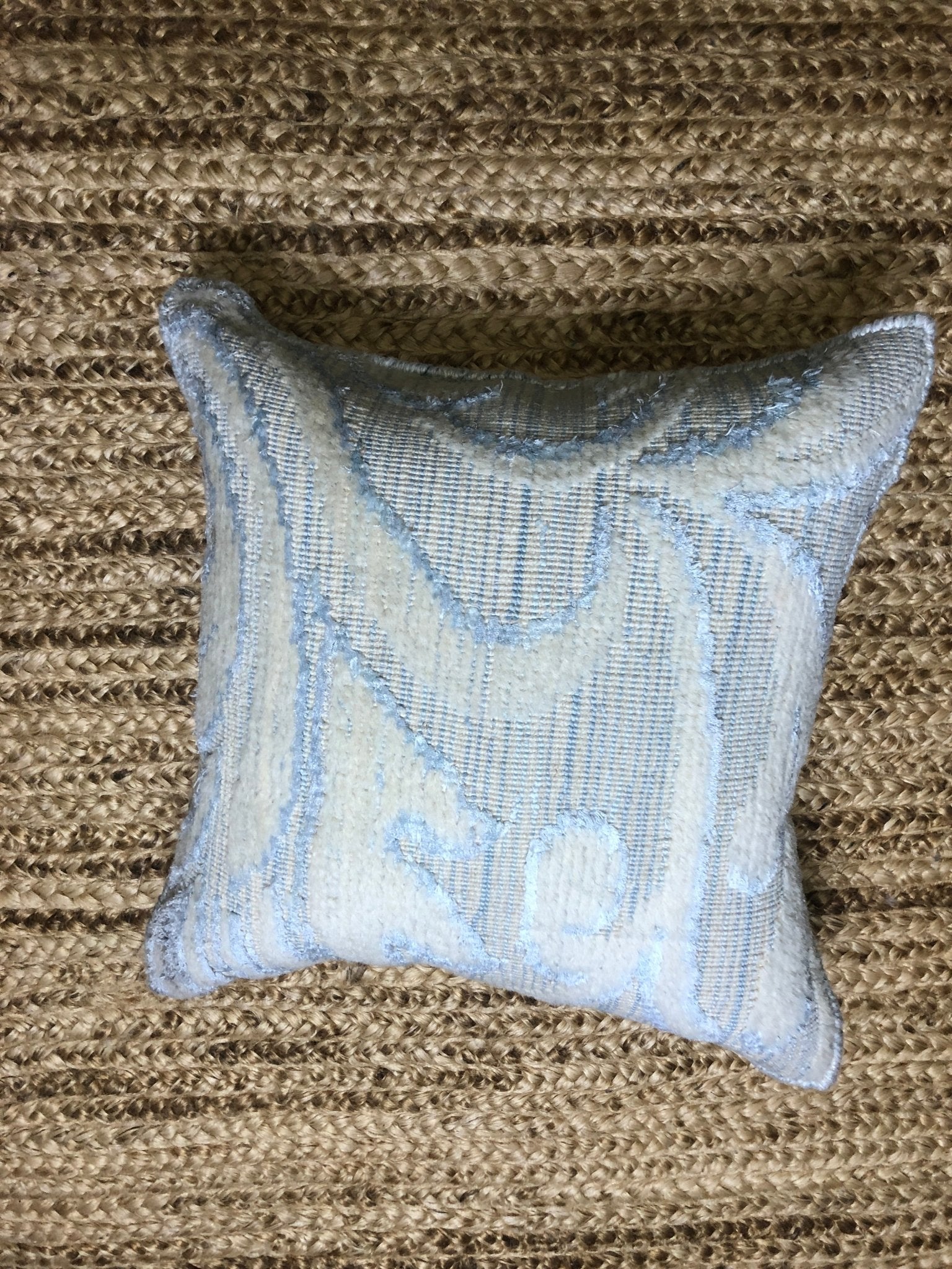 Lura White and Blue Hand-Knotted Pillow | Banana Manor Rug Company