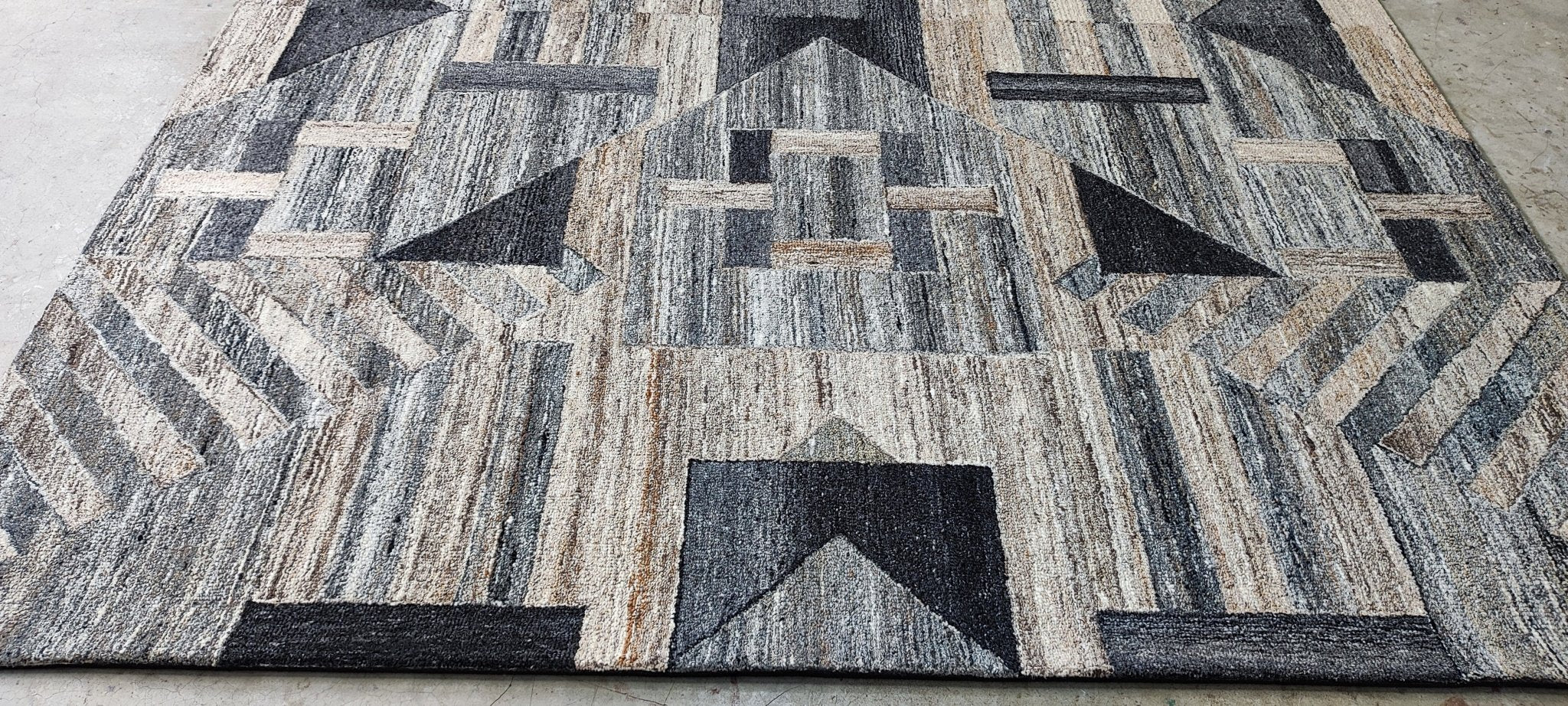 Luvi 8x10 Handtufted Natural Grey Modern | Banana Manor Rug Factory Outlet