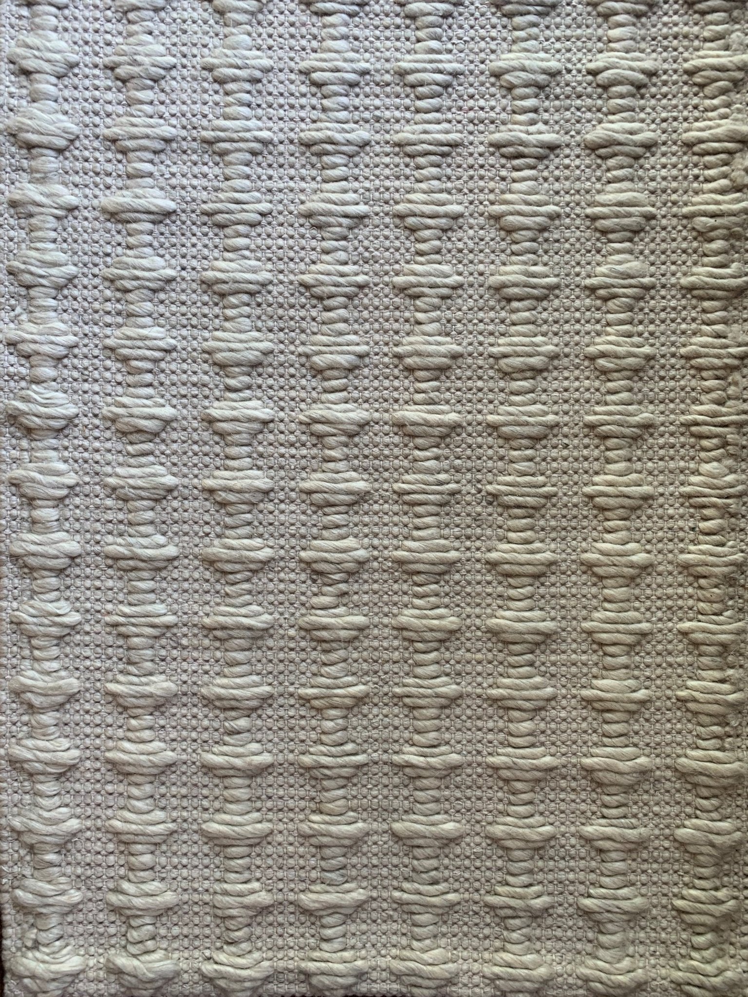 Macrame Love Unlimited Neutral High-Low Pattern Rug | Banana Manor Rug Company