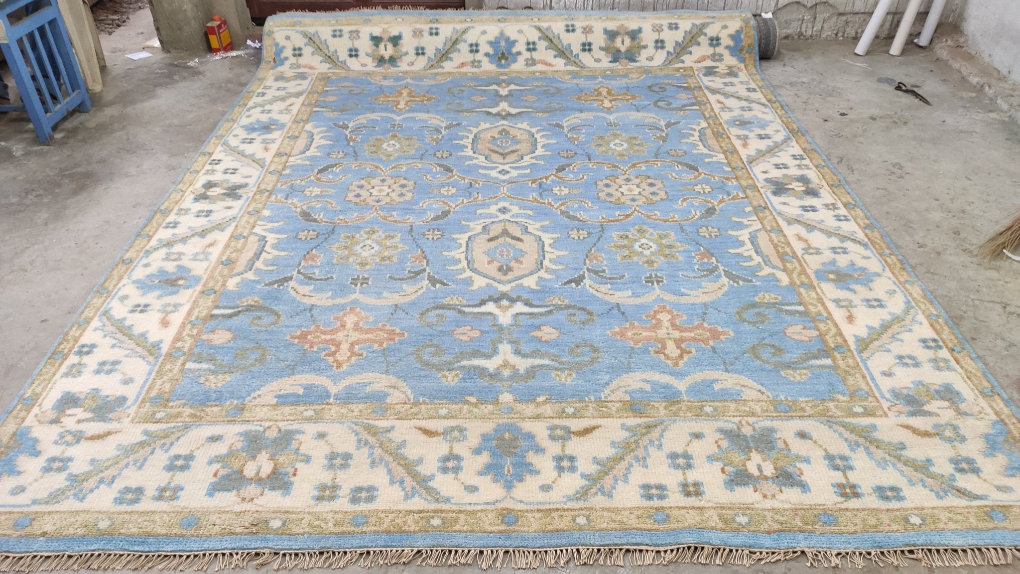 Makayla 8x10 Blue and White Hand-Knotted Oushak Rug | Banana Manor Rug Company