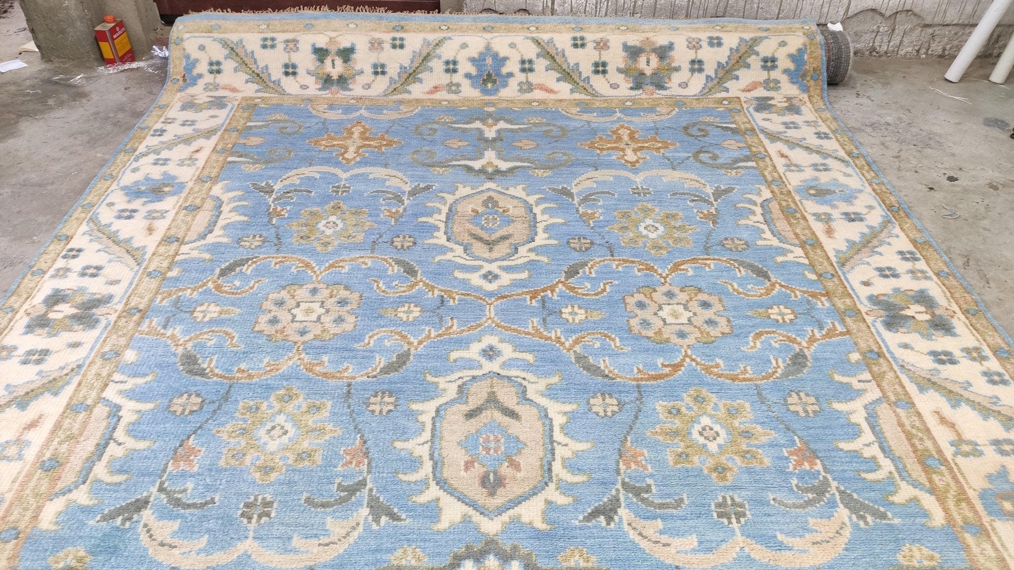 Makayla 8x10 Blue and White Hand-Knotted Oushak Rug | Banana Manor Rug Company