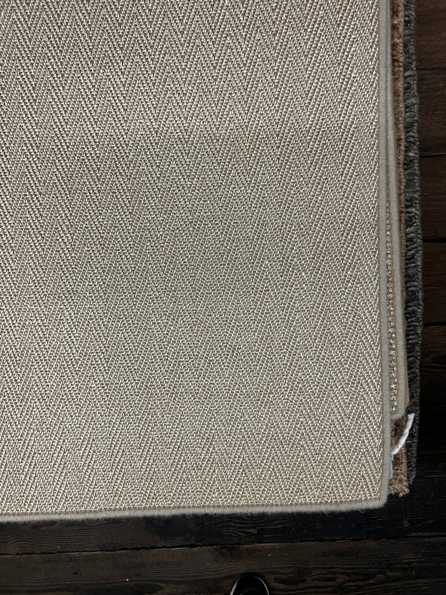 Mandy Pepperidge 5x8 Modern Natural Serged Sisal Rug | Banana Manor Rug Factory Outlet