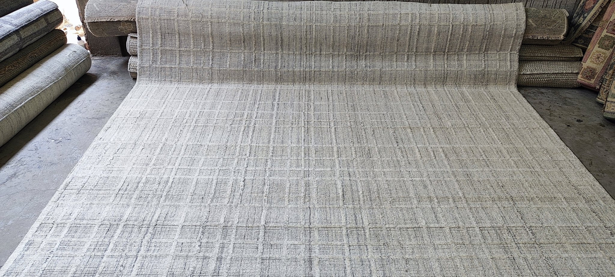 Marc 8.3x11.6 Hand-Knotted Grey & Silver Modern | Banana Manor Rug Factory Outlet