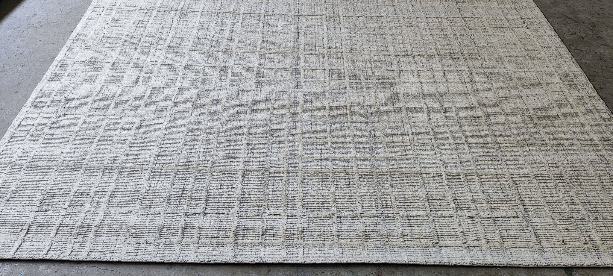 Marc 8.3x11.6 Hand-Knotted Grey & Silver Modern | Banana Manor Rug Factory Outlet