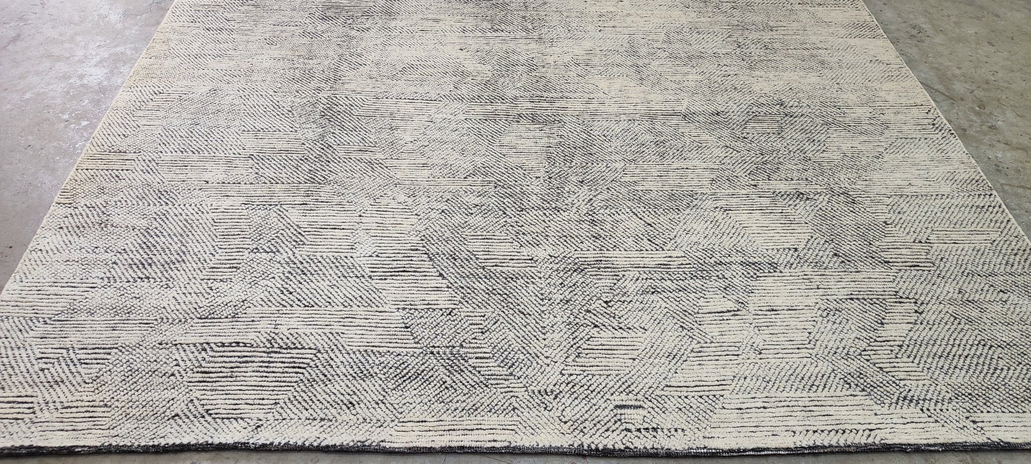 Marcello 8x10 Hand-Knotted Ivory & Grey Cut Pile | Banana Manor Rug Factory Outlet