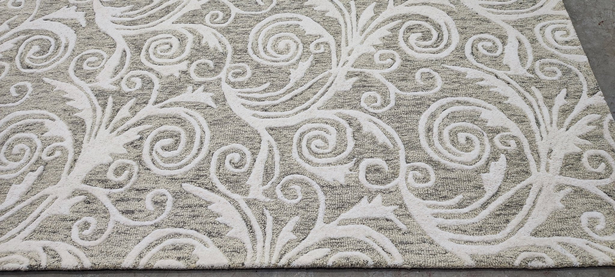 Marcia Hand-Tufted Wool Natural Olive Floral (Multiple Sizes) | Banana Manor Rug Factory Outlet