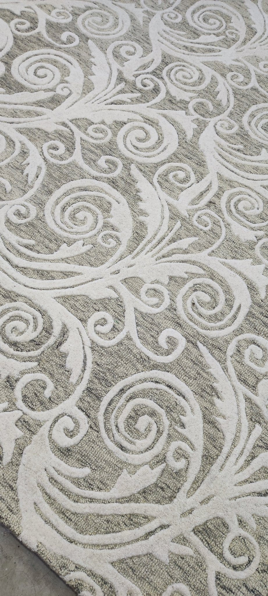 Marcia Hand-Tufted Wool Natural Olive Floral (Multiple Sizes) | Banana Manor Rug Factory Outlet