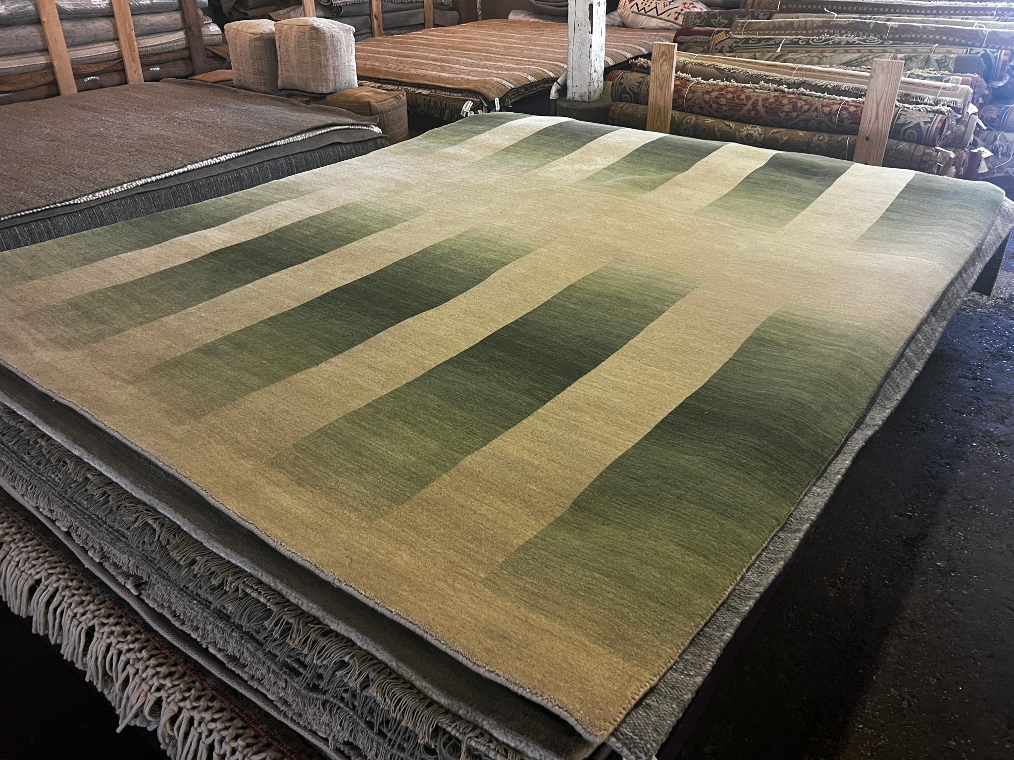 Marian 8x11 Ivory and Green Handwoven Modern Rug | Banana Manor Rug Company