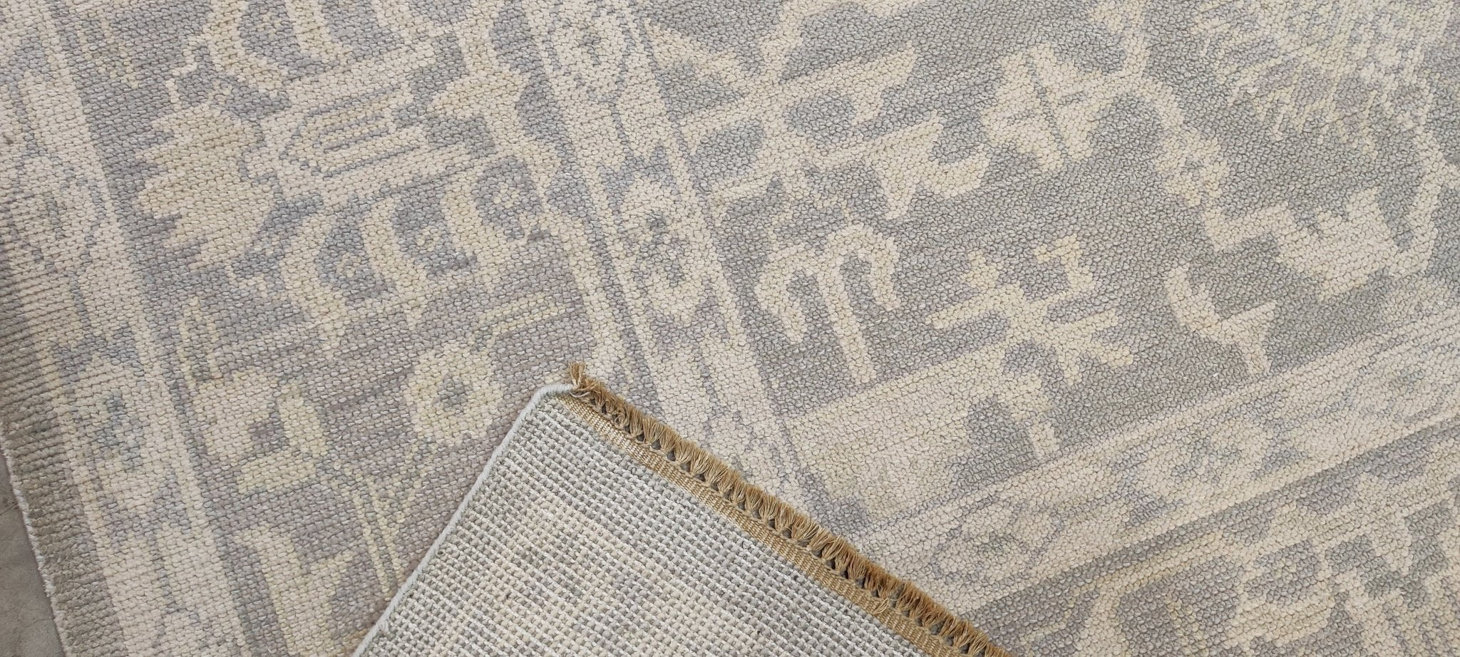 Marina Schiano 9.9x13.9 Silver and Grey Hand-Knotted Oushak Rug | Banana Manor Rug Company