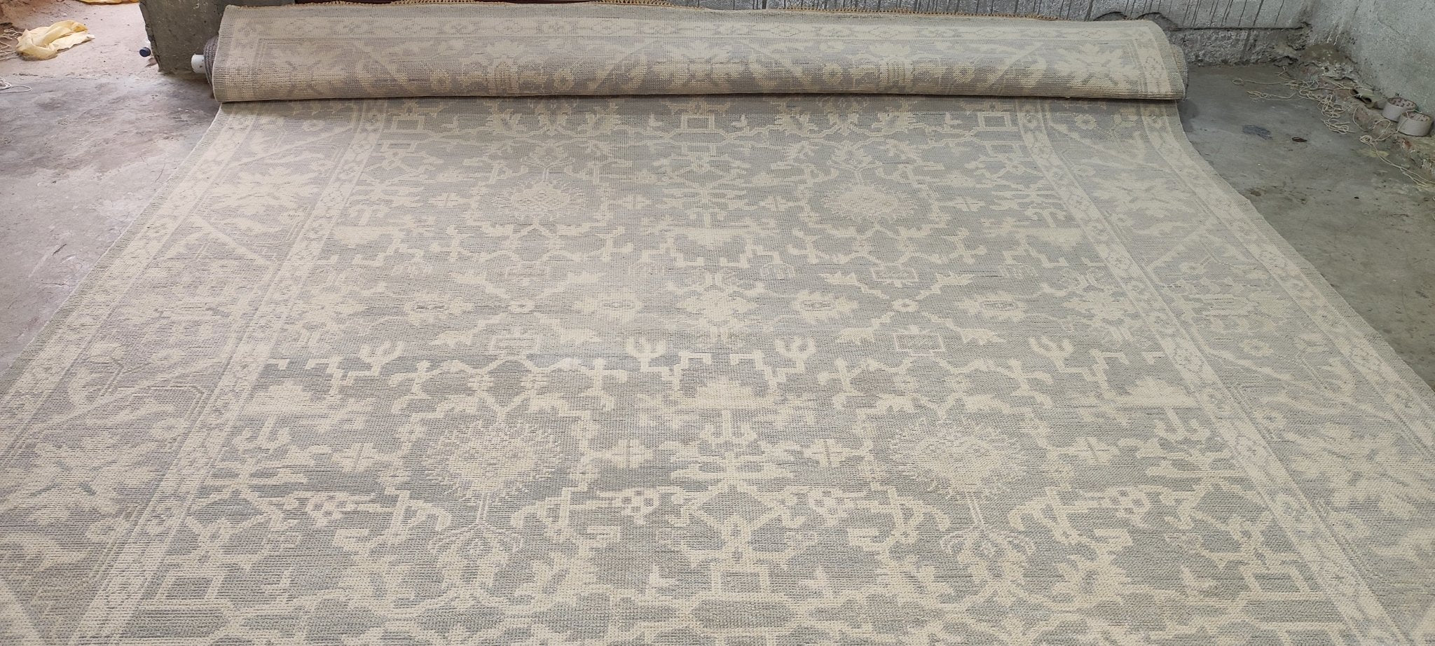 Marina Schiano 9.9x13.9 Silver and Grey Hand-Knotted Oushak Rug | Banana Manor Rug Company