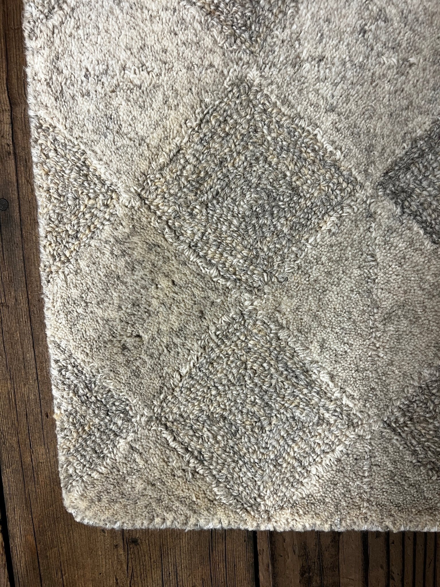 Master P 2x2.6 Handwoven Wool Rug | Banana Manor Rug Factory Outlet