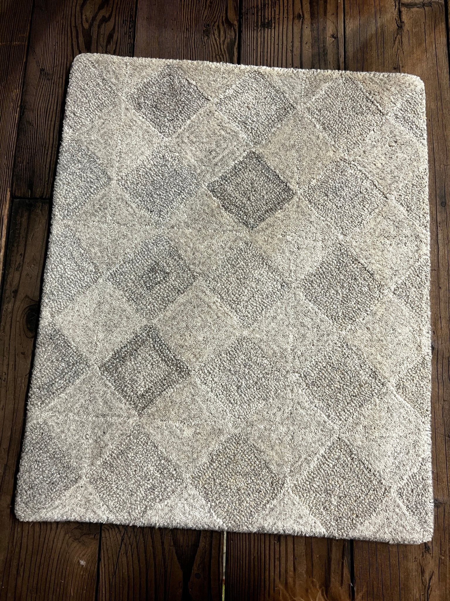 Master P 2x2.6 Handwoven Wool Rug | Banana Manor Rug Factory Outlet