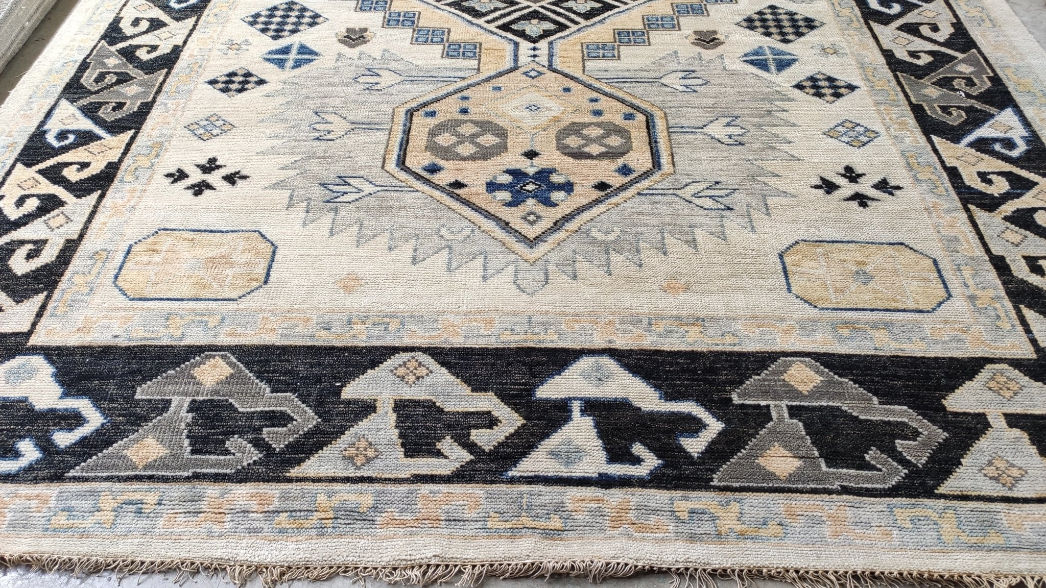 Megara 10x14 Ivory and Black Hand-Knotted Oushak Rug | Banana Manor Rug Company