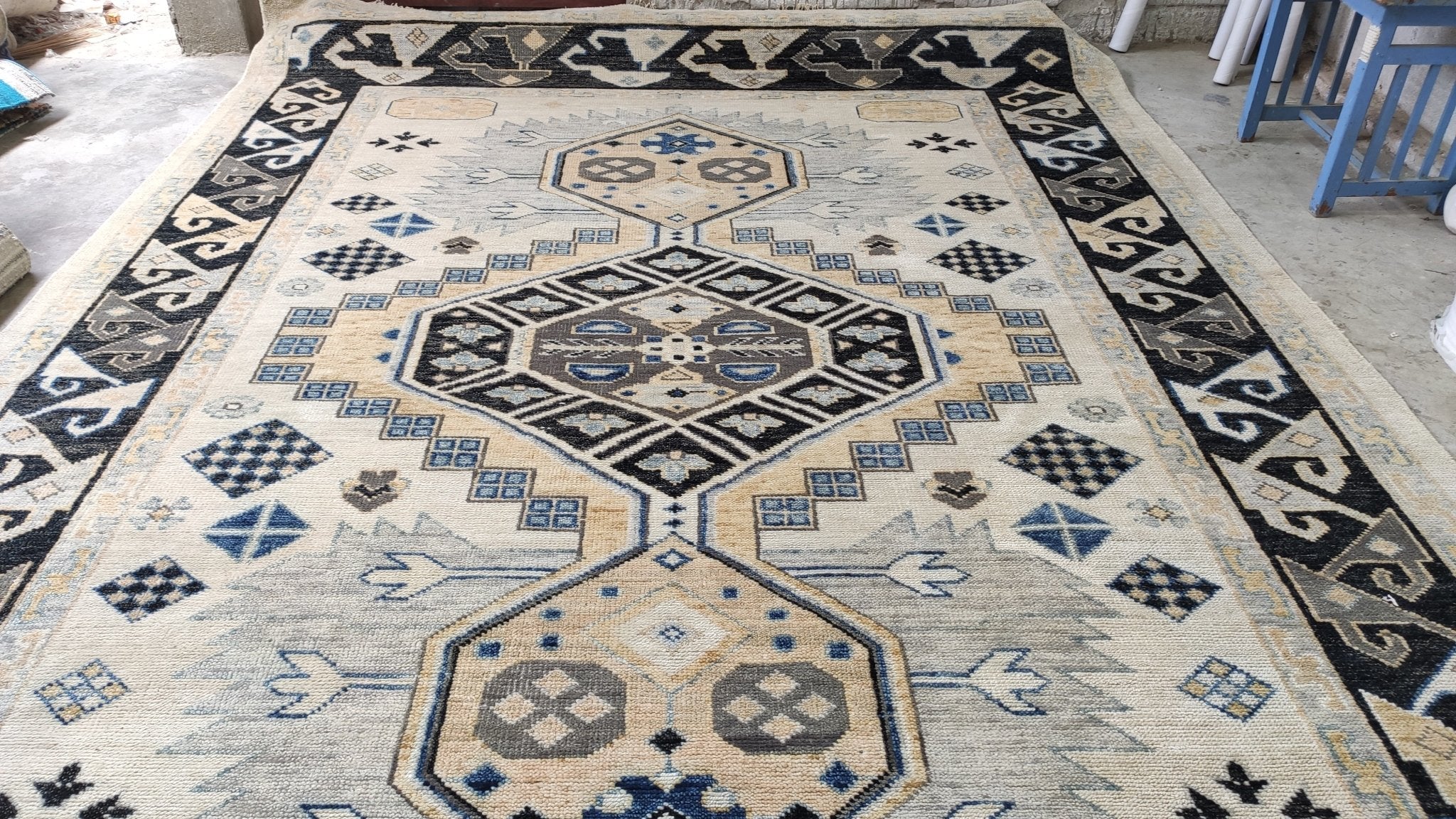 Megara 10x14 Ivory and Black Hand-Knotted Oushak Rug | Banana Manor Rug Company