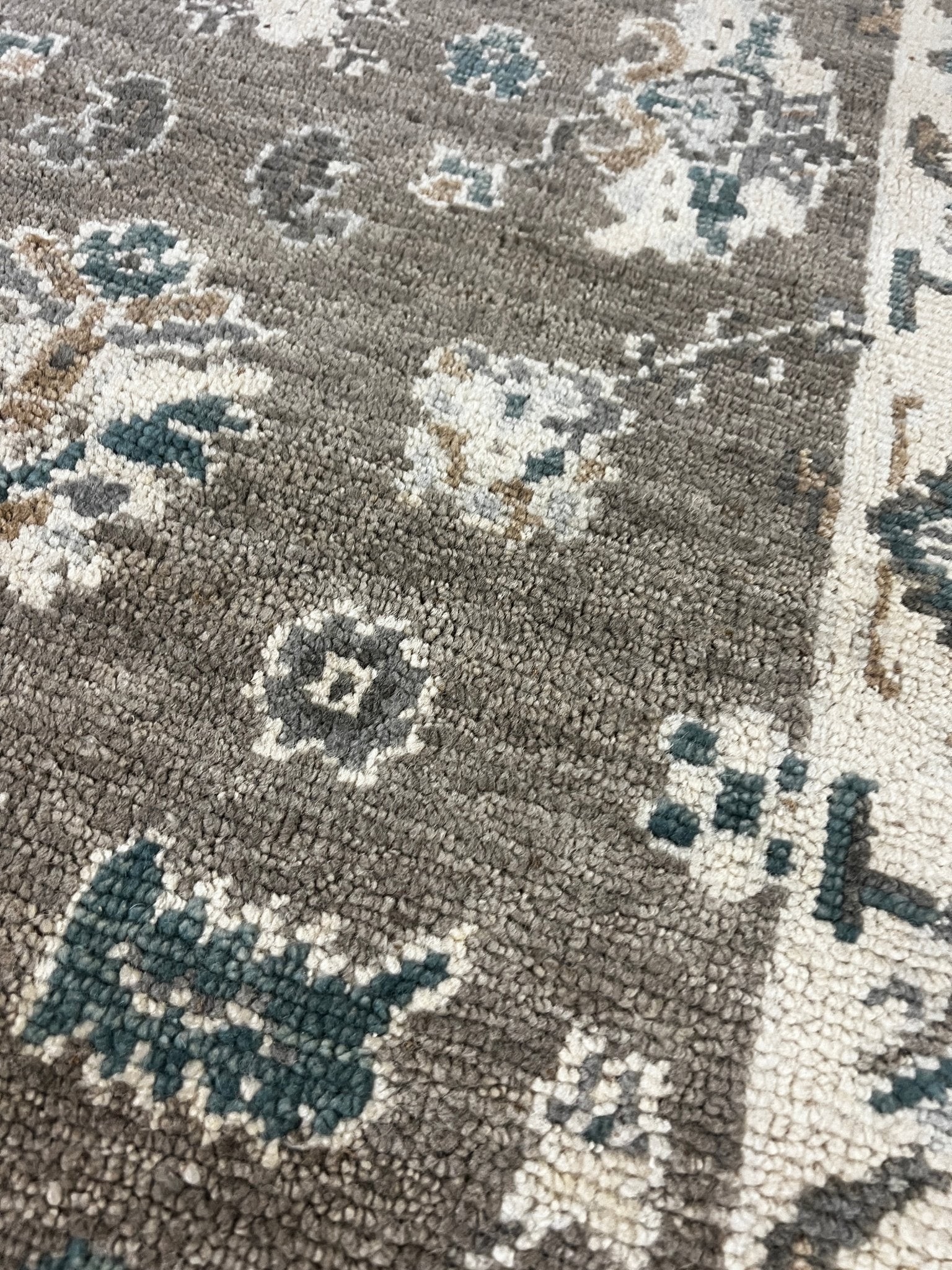 Meliore 2.9x5 Medium Grey & Ivory Oushak | Banana Manor Rug Factory Outlet