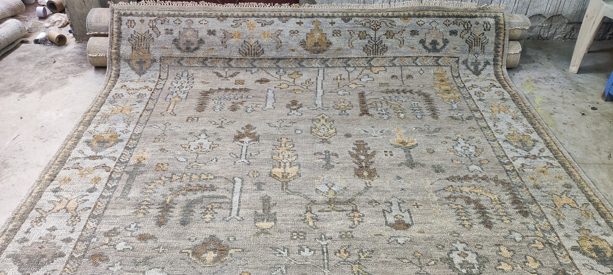 Meredith Ellis Grey and Tan Hand-Knotted Oushak Rug 8x10 | Banana Manor Rug Company