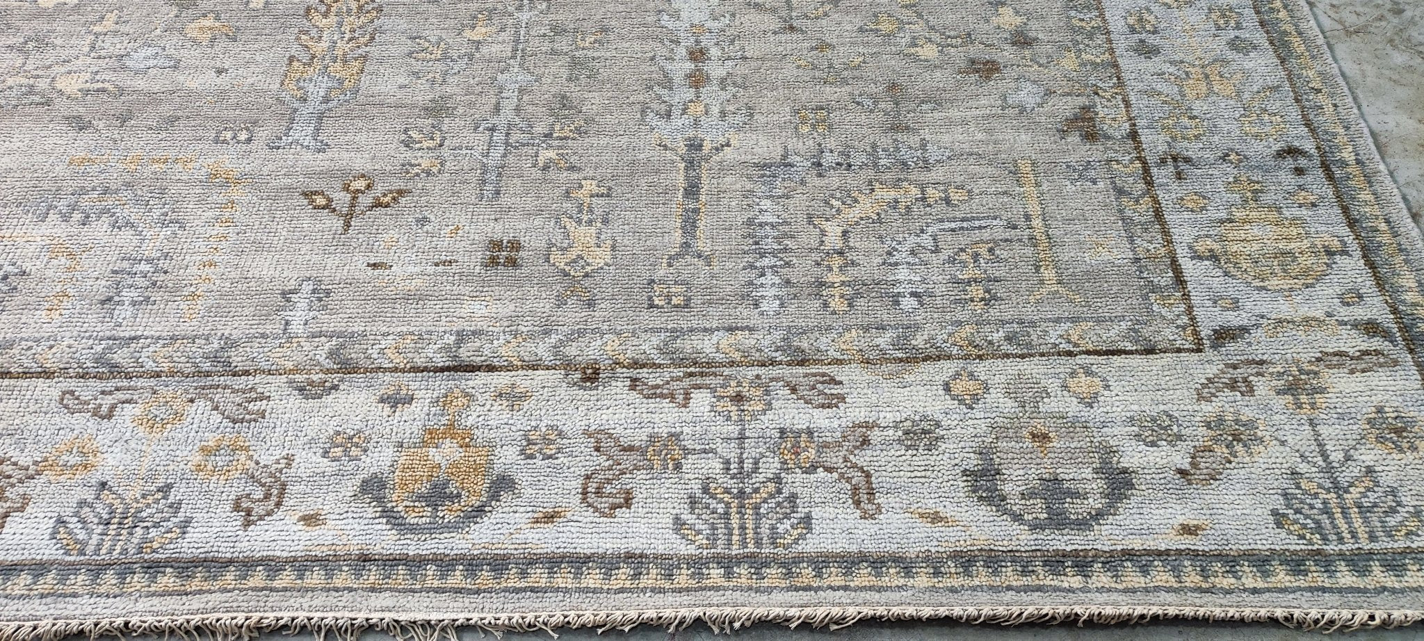 Meredith Ellis Grey and Tan Hand-Knotted Oushak Rug 8x10 | Banana Manor Rug Company