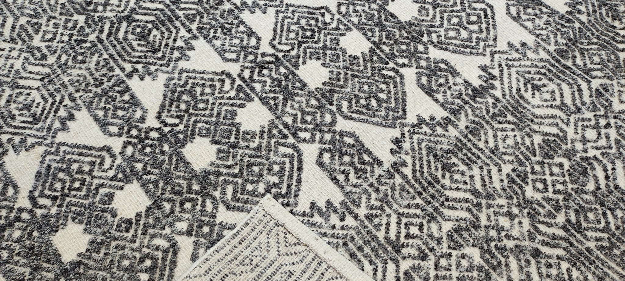 Michael 9.3x12 Hand-Knotted Ivory & Grey High Low | Banana Manor Rug Factory Outlet