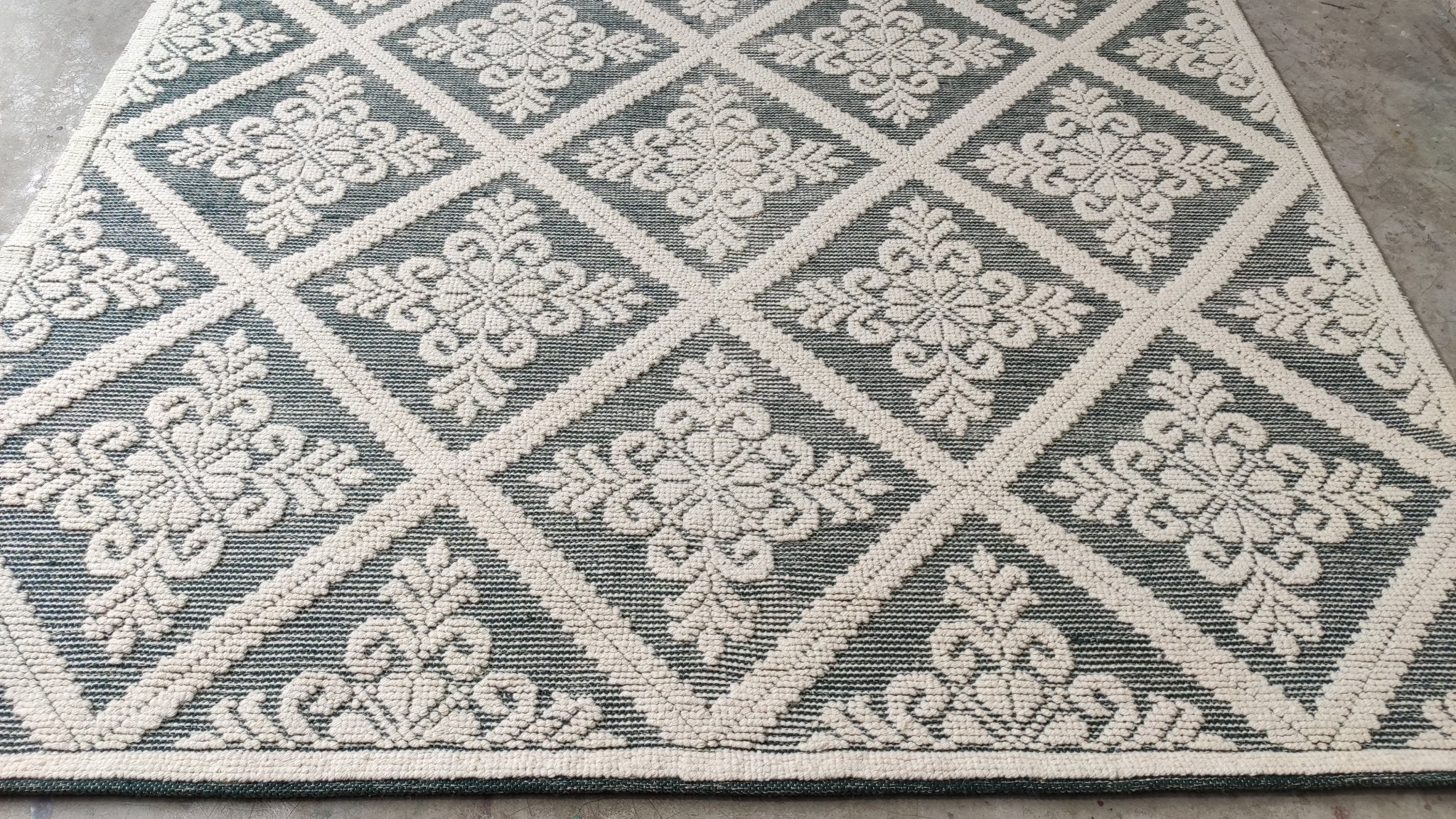 Michael Bluth 7.6x10 Ivory and Green Floral Handwoven Rug | Banana Manor Rug Company