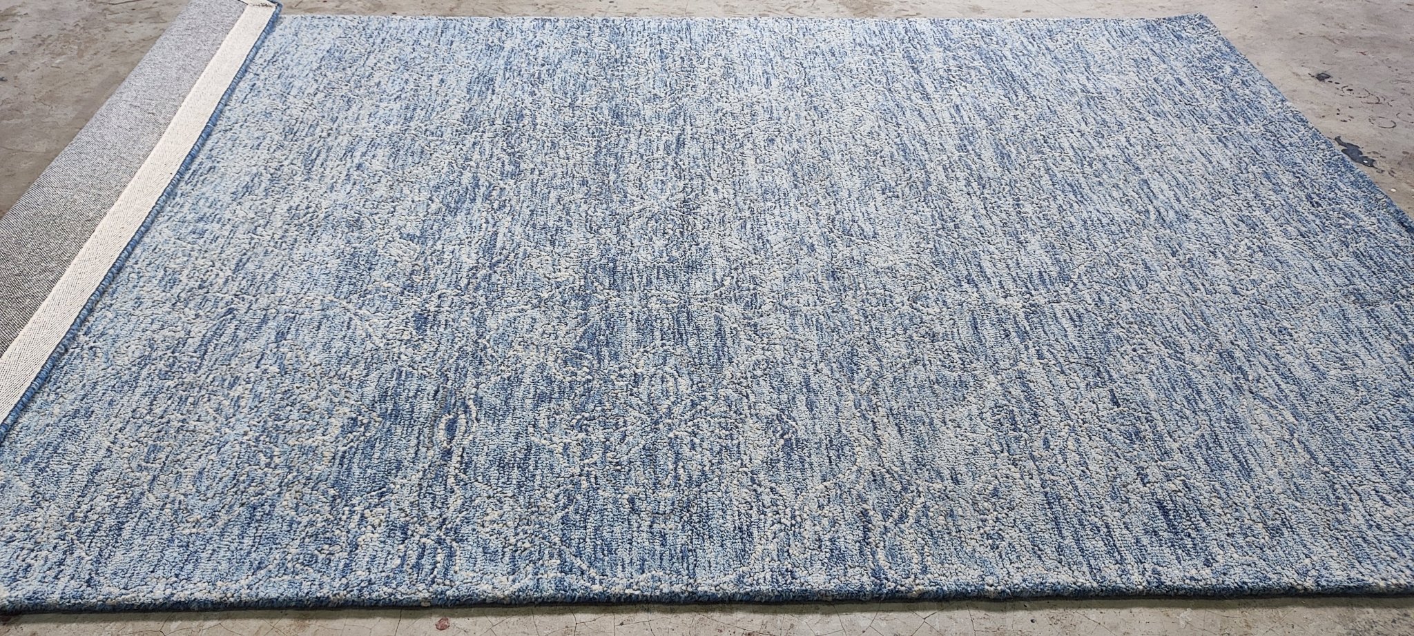 Michalopoulos 5x8 Hand-Tufted Blue Mix Erased | Banana Manor Rug Factory Outlet