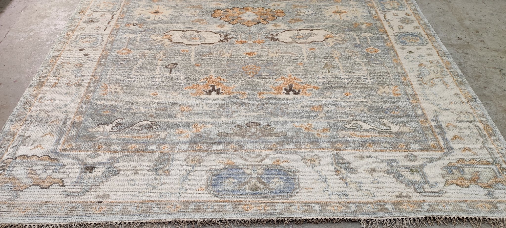 Michelle Boudreau Light Grey and Ivory Hand-Knotted Oushak Rug 8x10 | Banana Manor Rug Company