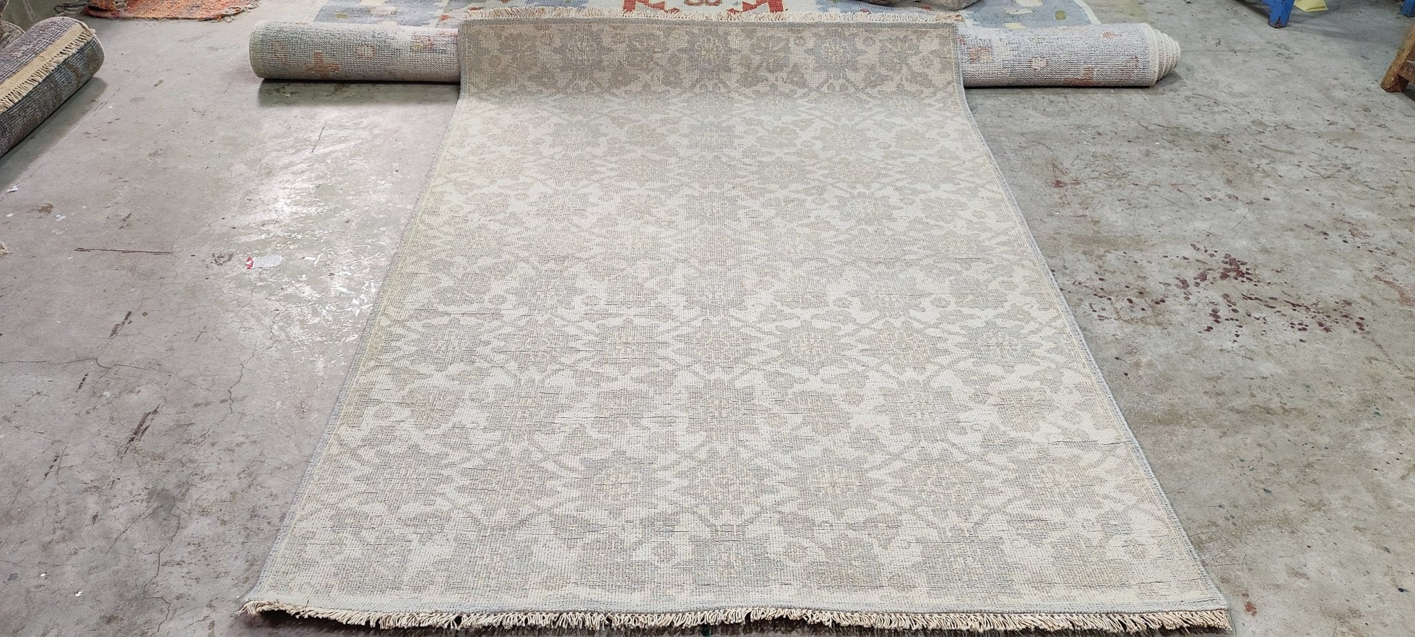 Michelle Nussbaumer Silver and Grey Hand-Knotted Oushak Rug 5x7 | Banana Manor Rug Company