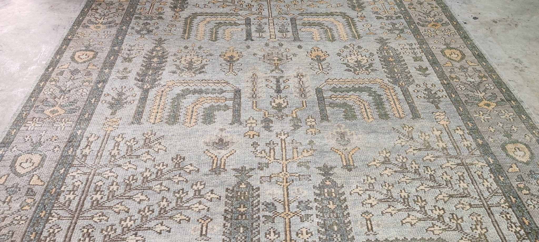 Michelle Ruben Grey and Tan Hand-Knotted Oushak Rug 8x10 | Banana Manor Rug Company