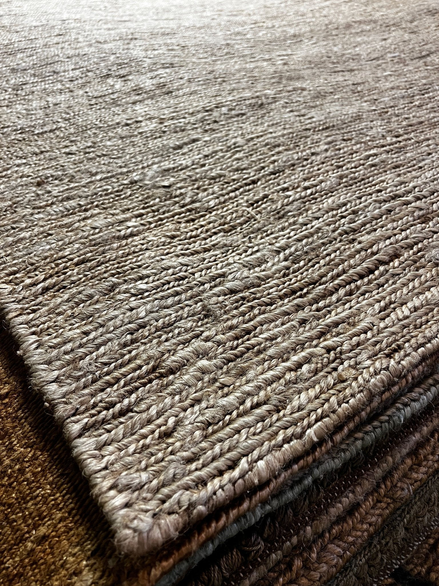 Mike Wagner Handwoven Natural Jute Soumak Rug (multiple sizes) | Banana Manor Rug Factory Outlet