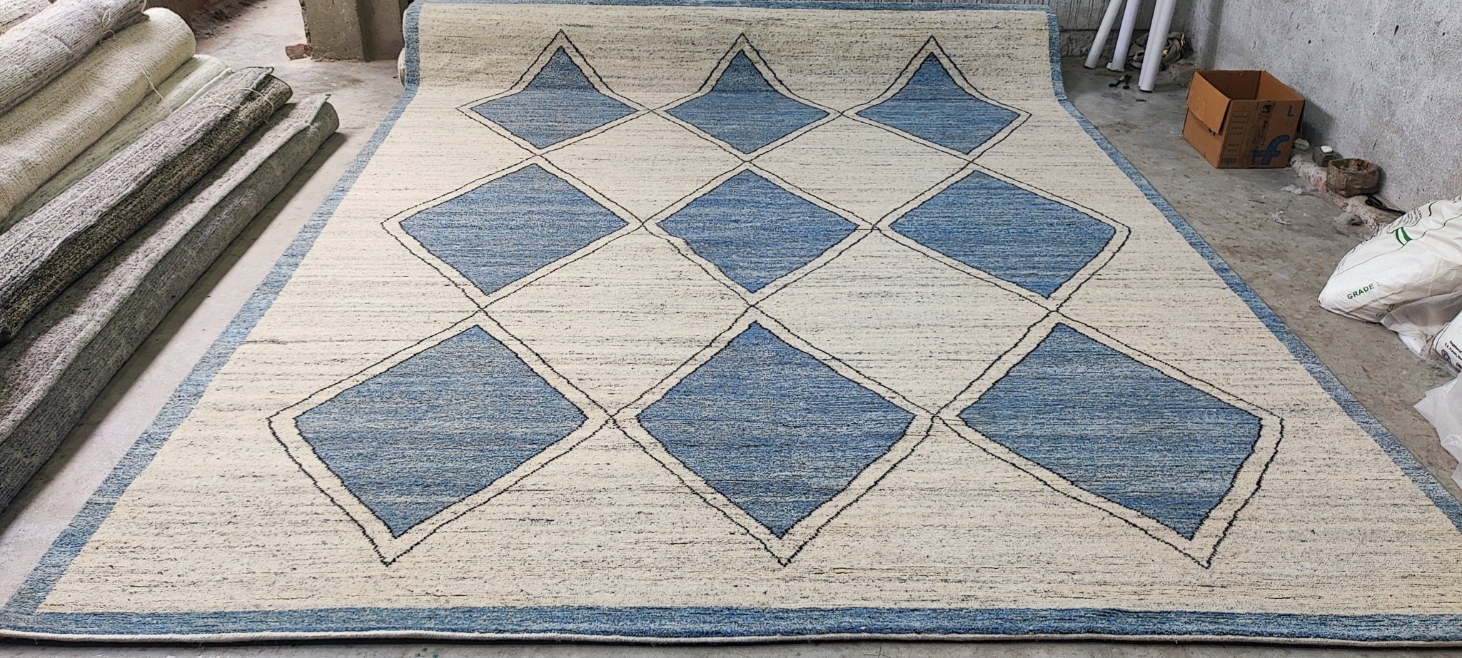 Millian 9.3x11.9 Hand-Knotted Light Blue & Beige Modern | Banana Manor Rug Factory Outlet