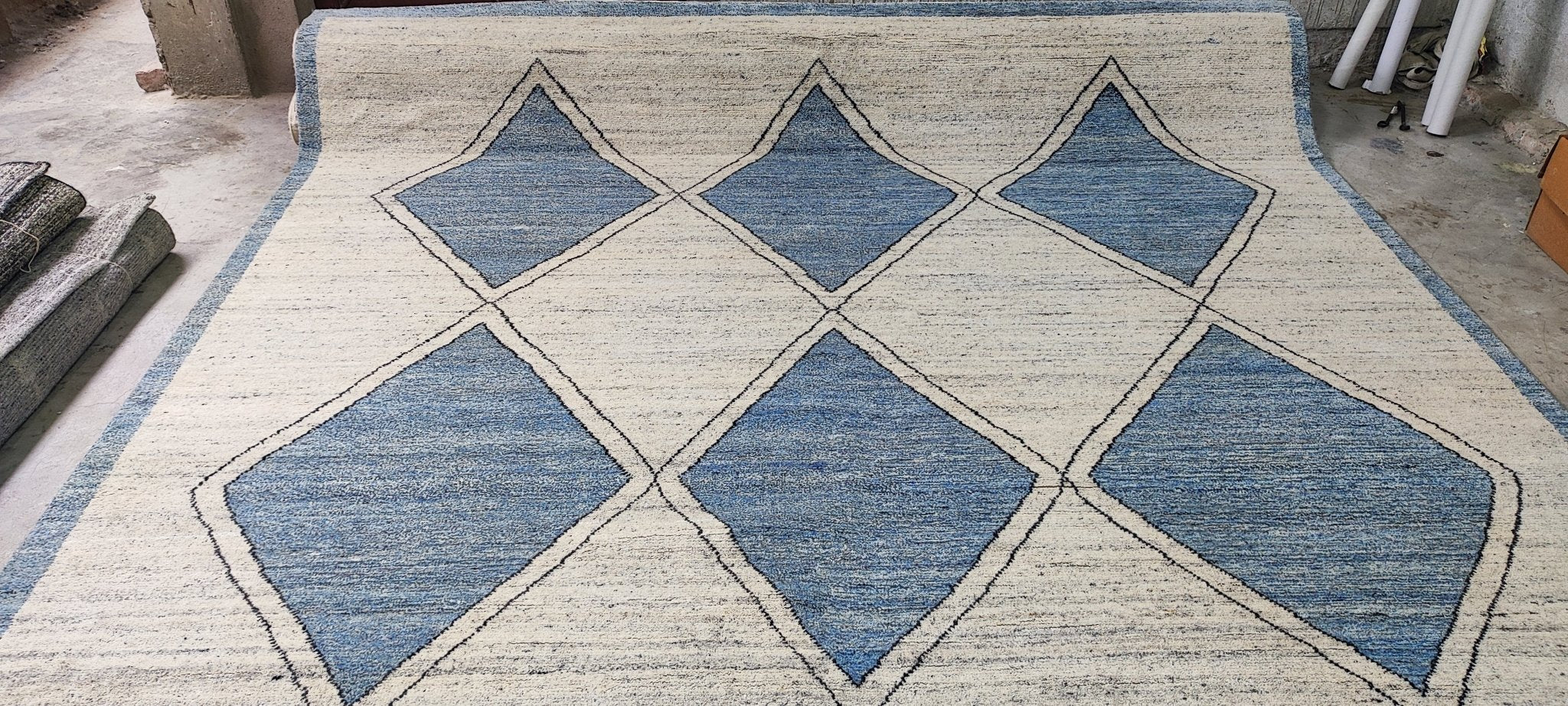 Millian 9.3x11.9 Hand-Knotted Light Blue & Beige Modern | Banana Manor Rug Factory Outlet