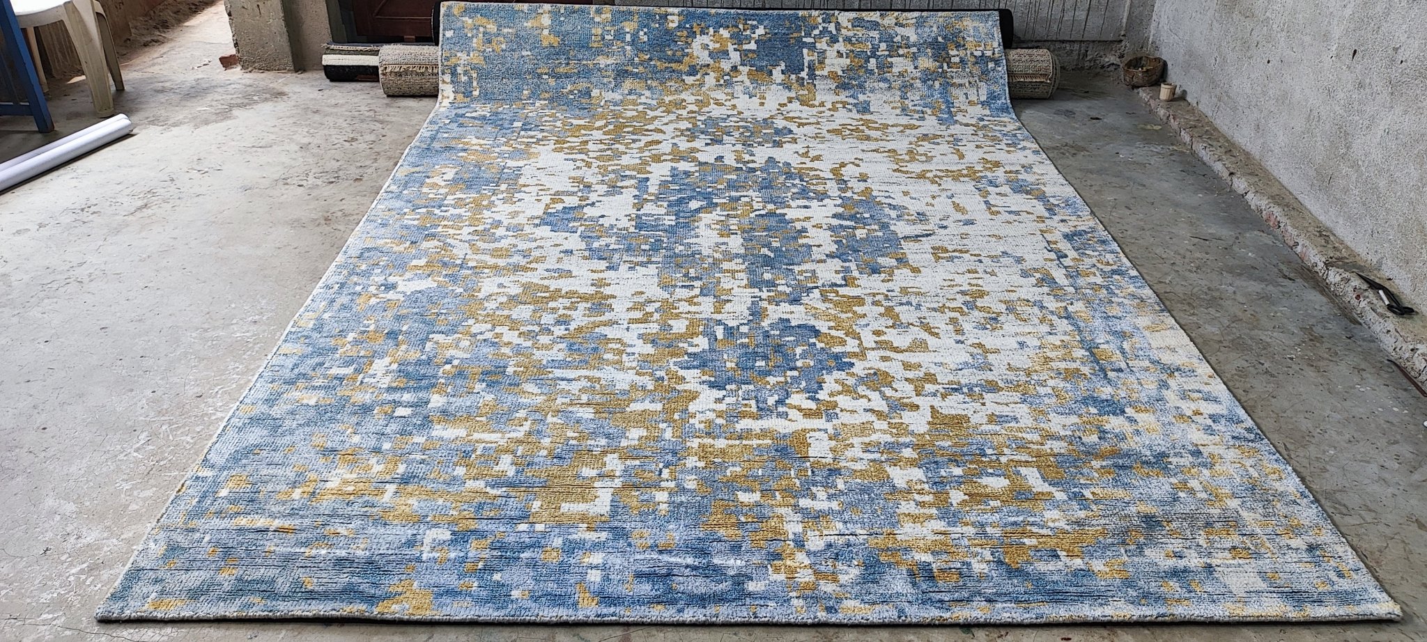 Mimi Fox 7.9x10.9 Hand Knotted Aqua Mix Abstract | Banana Manor Rug Factory Outlet