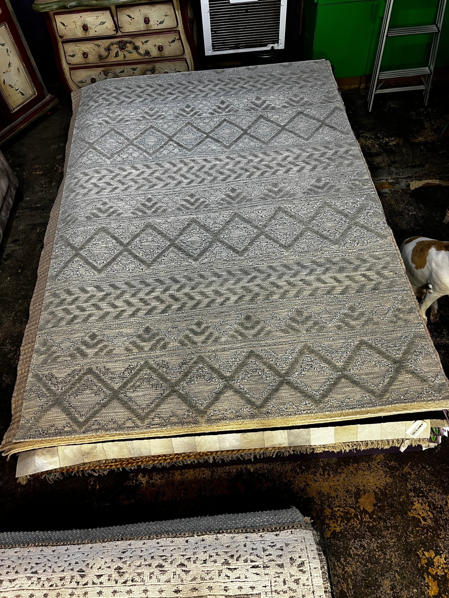 Mister Mao 6x9 Handwoven Silver & Grey High Low | Banana Manor Rug Factory Outlet