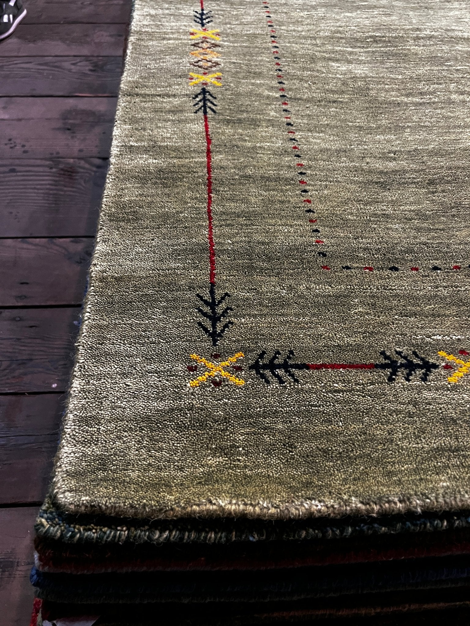 Mojo 3x4.9 Green Handwoven Gabbeh Rug | Banana Manor Rug Factory Outlet