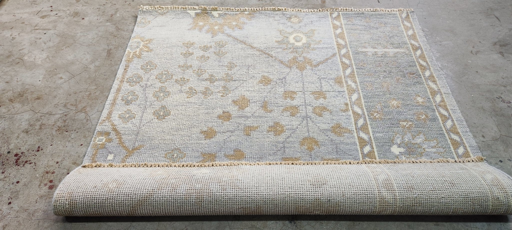 Molly Van Amburgh Grey and Silver Hand-Knotted Oushak Rug 4x4 | Banana Manor Rug Factory Outlet