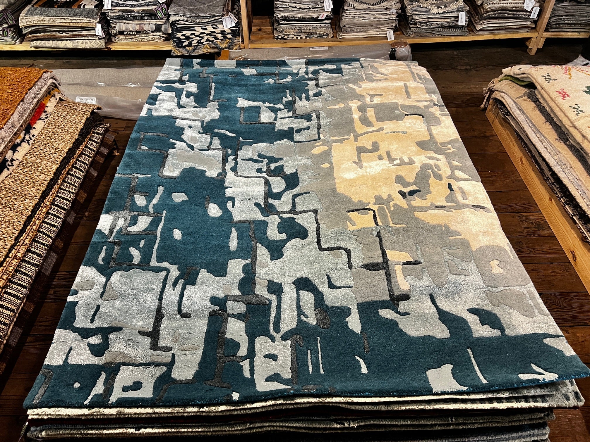 Monona 5.3x7.6 Hand-Tufted Wool Blue & Grey Abstract | Banana Manor Rug Factory Outlet