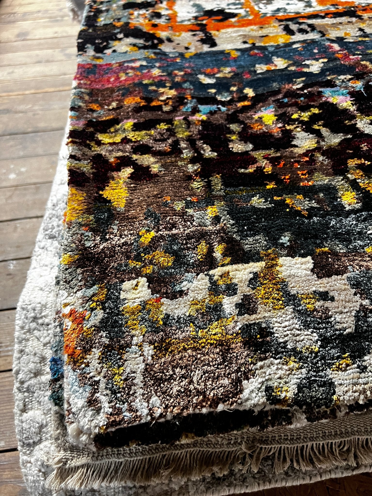 Mr. Heckles 2x3 Hand-Knotted Multi Abstract | Banana Manor Rug Factory Outlet