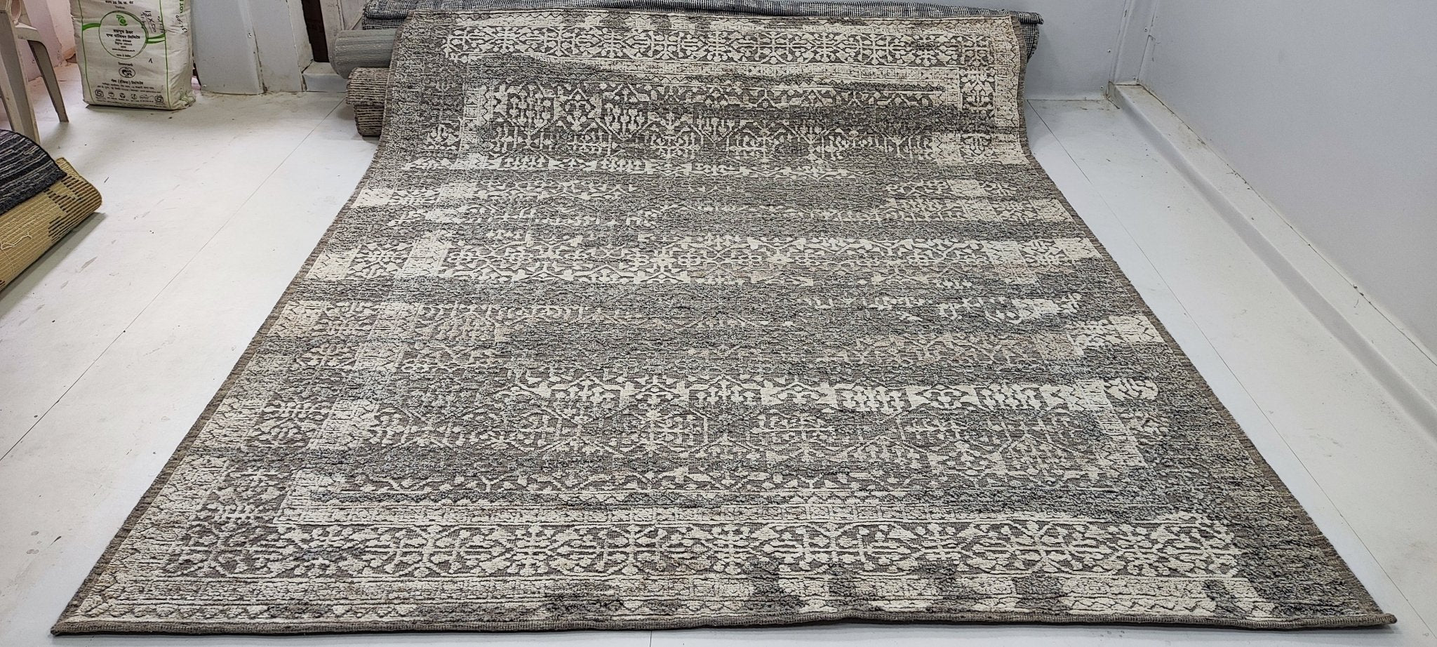 Murphy 8.3x10 Hand-Knotted Beige & Grey High Low | Banana Manor Rug Factory Outlet