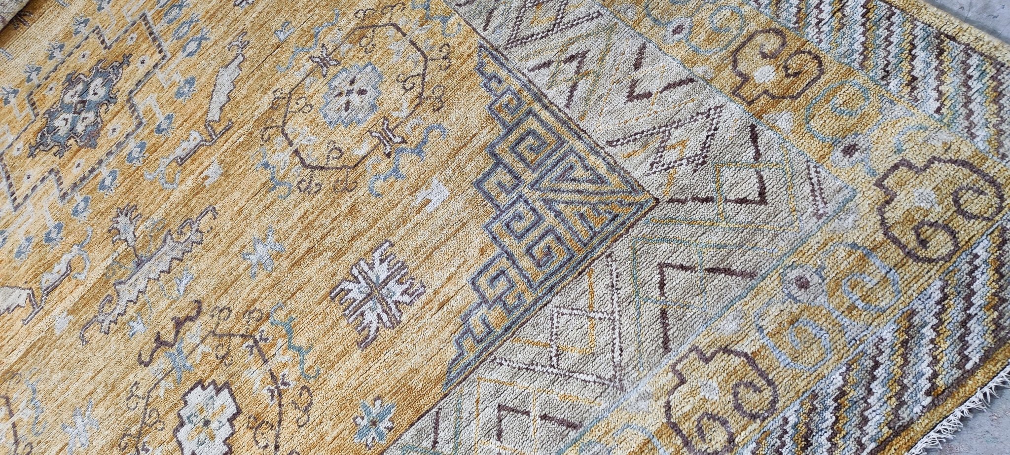 Nadja 10x13.9 Hand-Knotted Gold & Tan Oriental | Banana Manor Rug Factory Outlet