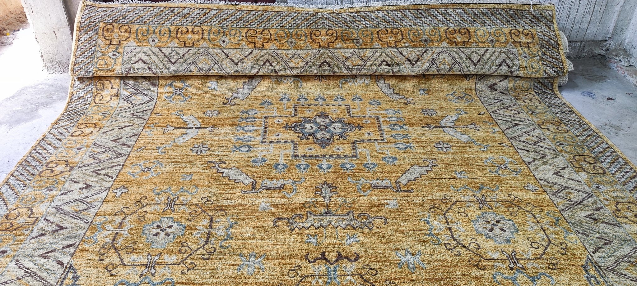 Nadja 10x13.9 Hand-Knotted Gold & Tan Oriental | Banana Manor Rug Factory Outlet