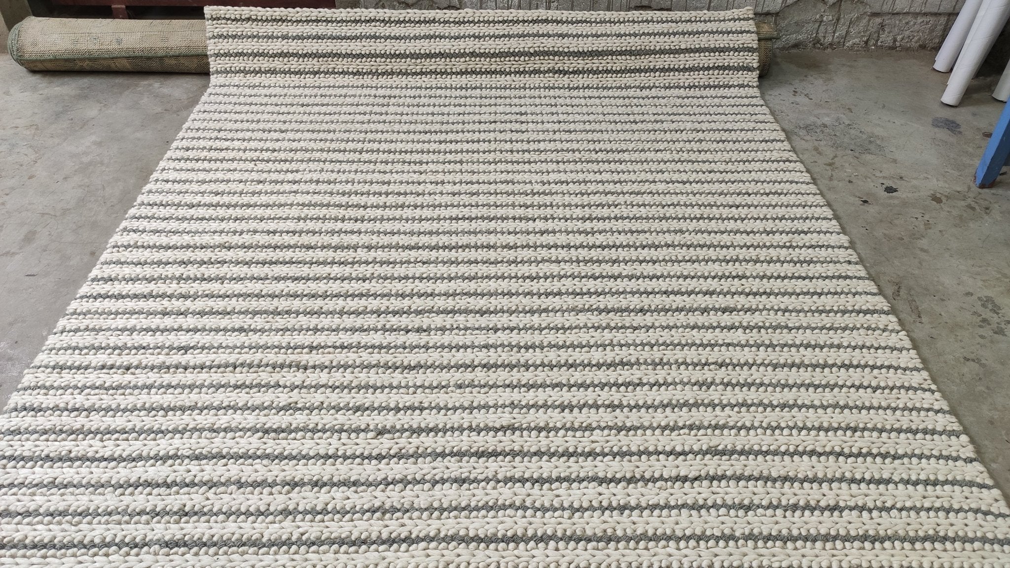 Naomi White and Grey Striped Handwoven Rug (Multiple Sizes) | Banana Manor Rug Company