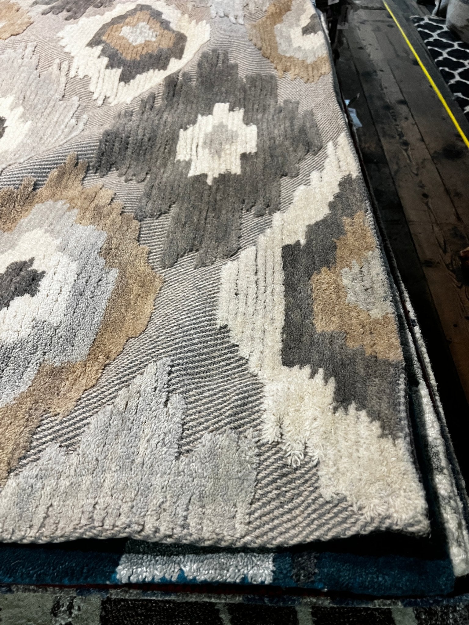 Napoleon House 5x8 Handwoven Grey Mix High-Low | Banana Manor Rug Factory Outlet