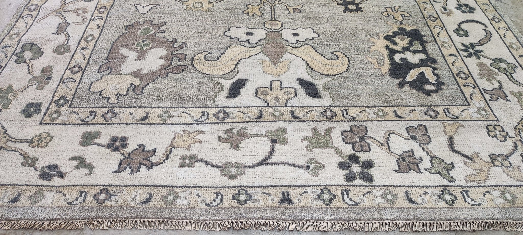 Natayla Varley Hand-Knotted Oushak Rug Light Grey and Ivory 9x12 | Banana Manor Rug Company