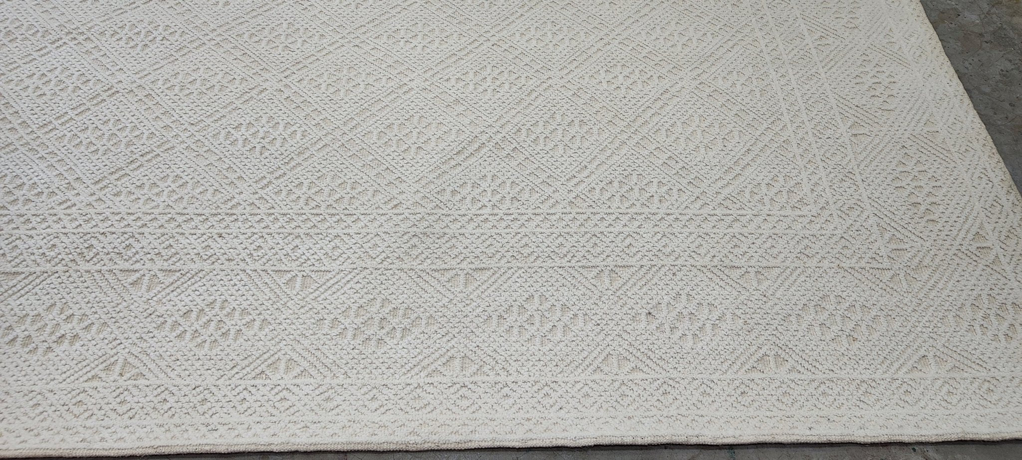 Nicholson 10.3x13.9 Hand-Knotted Ivory Modern | Banana Manor Rug Factory Outlet