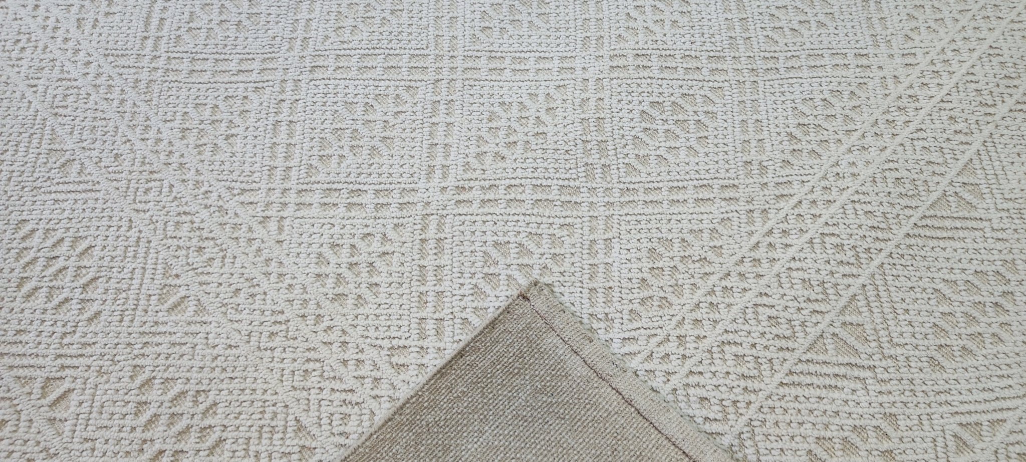 Nicholson 10.3x13.9 Hand-Knotted Ivory Modern | Banana Manor Rug Factory Outlet