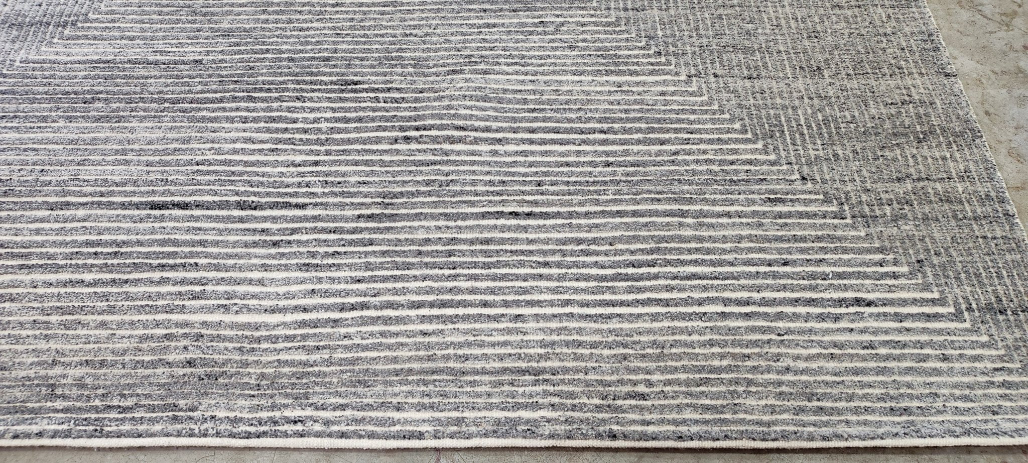 Nick 8x10 Hand-Knotted Silver & Grey Cut Pile | Banana Manor Rug Factory Outlet