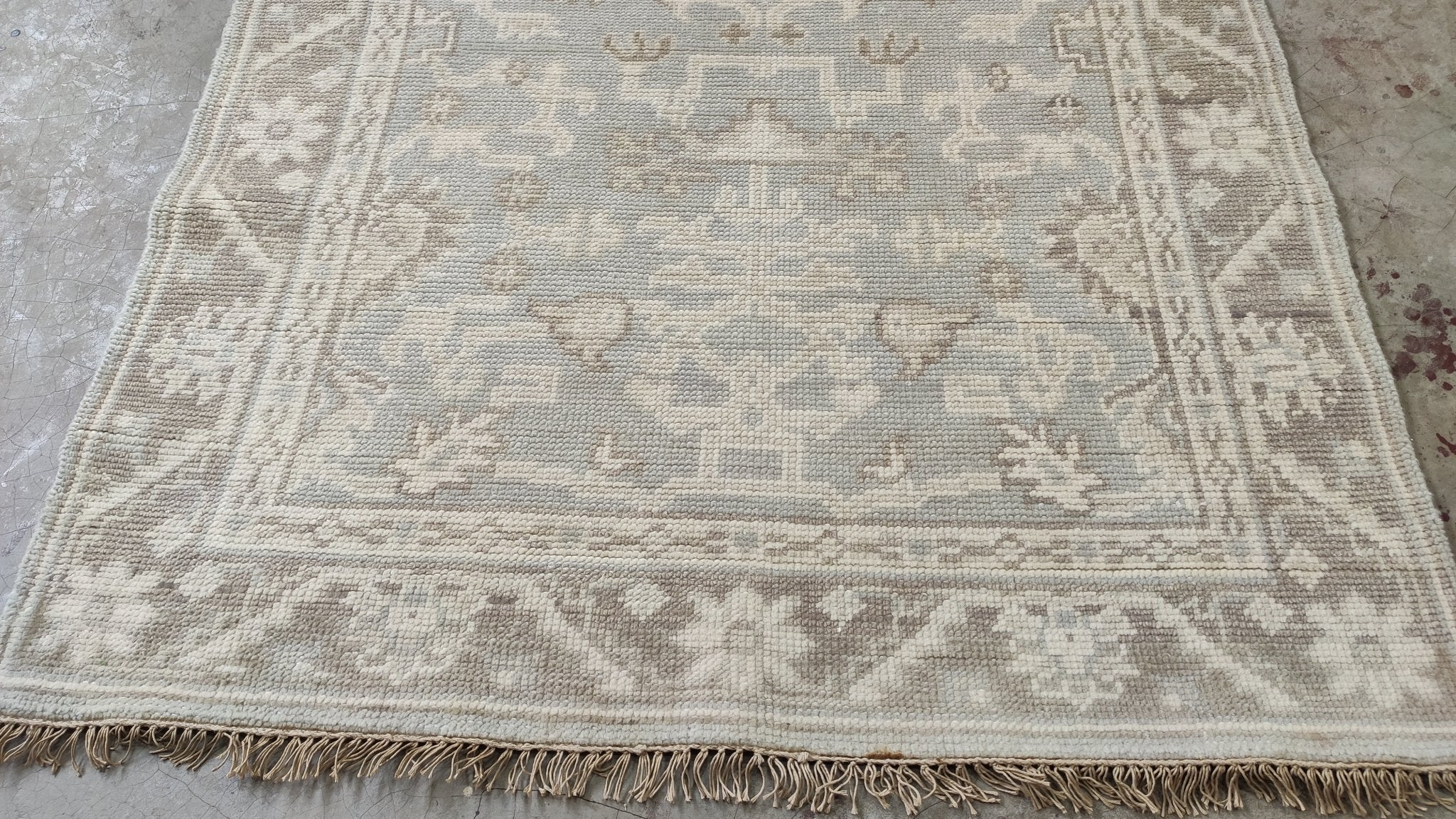 Nicole Scherzinger 4x6 Light Grey Hand-Knotted Oushak Rug | Banana Manor Rug Company